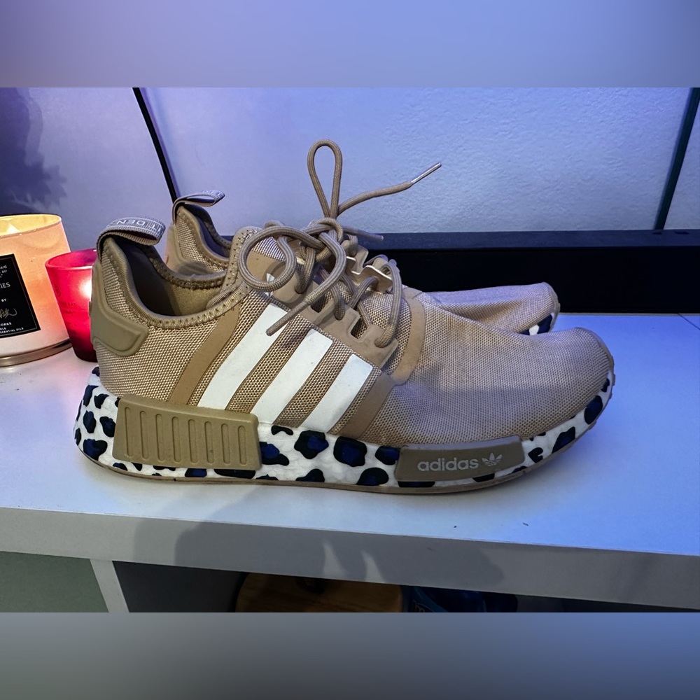 Women’s adidas NMD_R1